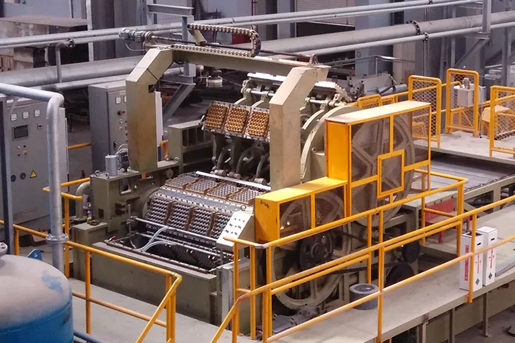 Unique Features of Double Rotary Egg Tray Machine